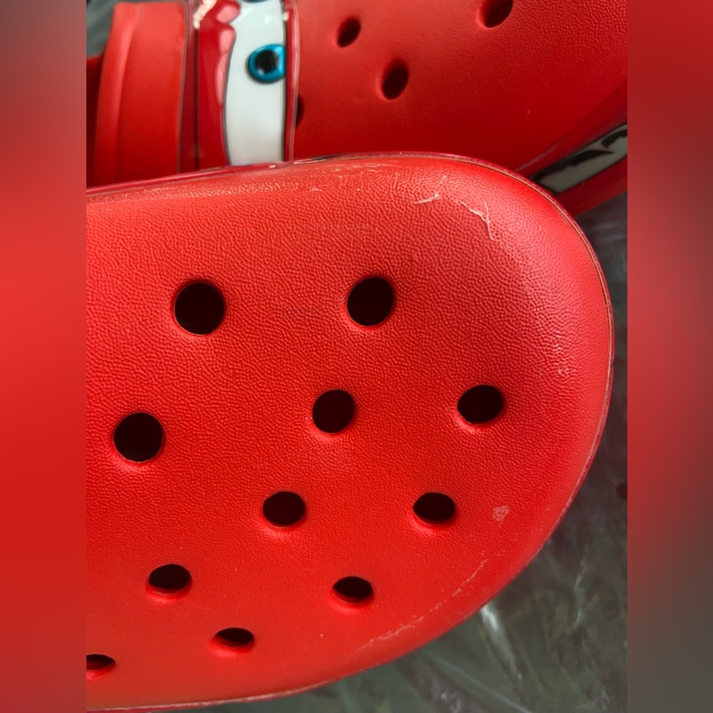 New Crocs X Disney Pixar Cars Lightning McQueen Classic Clogs Size 11 M FLAW - Picture 15 of 15
